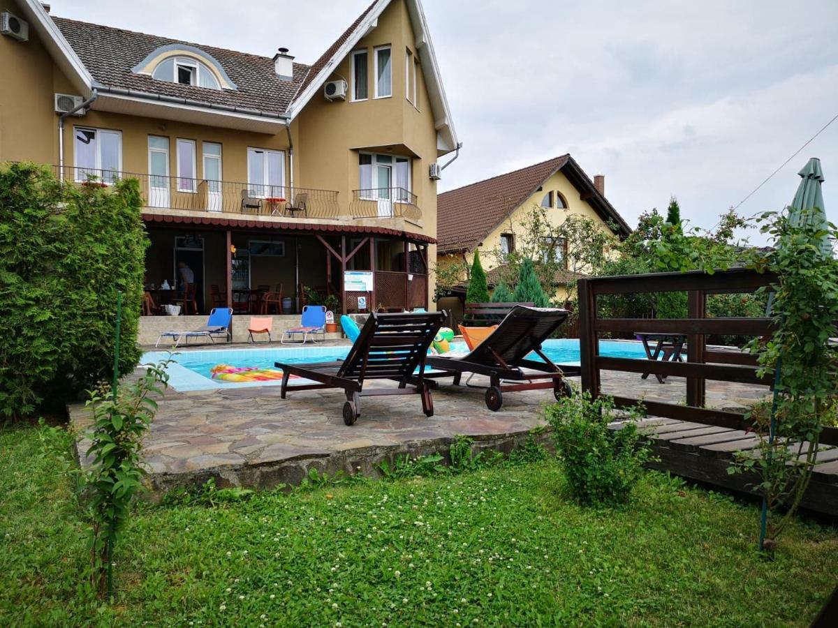 Pensiunea Full Targu Mures Ngoại thất bức ảnh