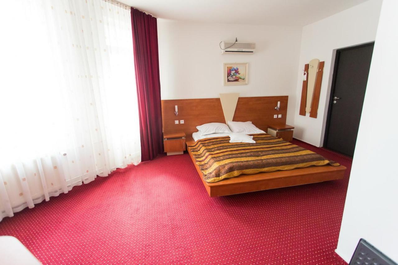 Pensiunea Full Targu Mures Ngoại thất bức ảnh